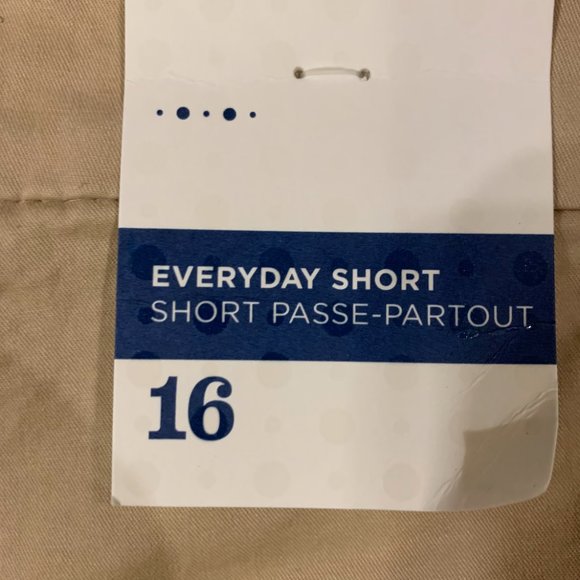 NWT Old Navy Khaki Everyday Shorts 16 - Picture 5 of 7